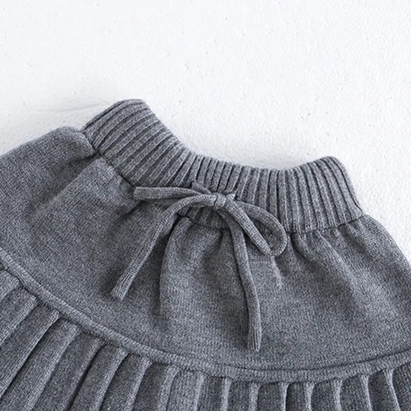 Pleated Knit Skirt