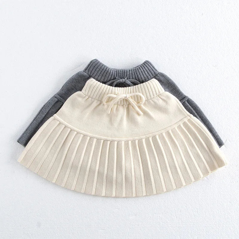 Pleated Knit Skirt