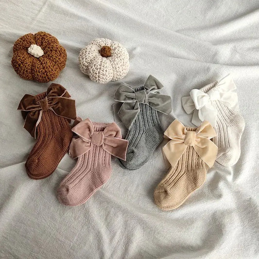 Frosty Feet Bow-Knitted Socks